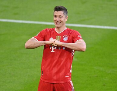 Miniatura: Bayern Monachium wspiera Lewandowskiego....