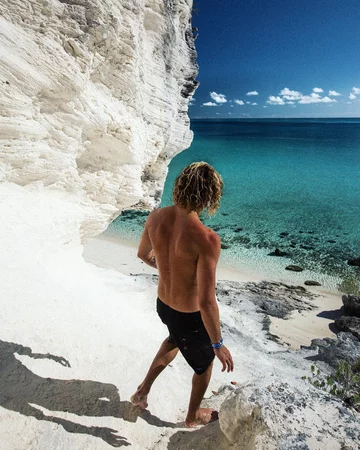 Jay Alvarrez 