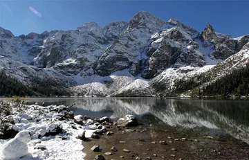 Morskie Oko - tu jest pięknie (fot. PAP/Grzegorz Momot)