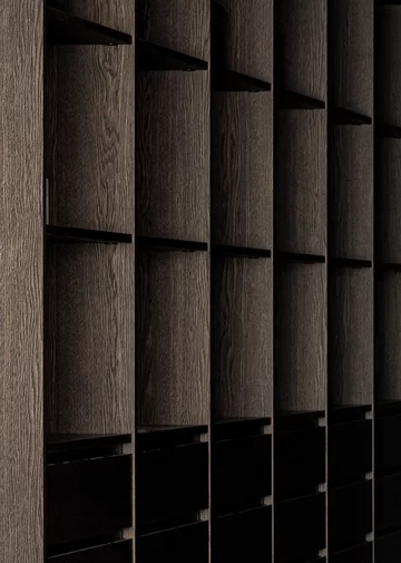 Mieszkanie w kojących kolorach ziemi, projekt Norm Architects i Keiji Ashizawa Design Norm Architects, Keiji Ashizawa Design, Karimoku, Tokio
