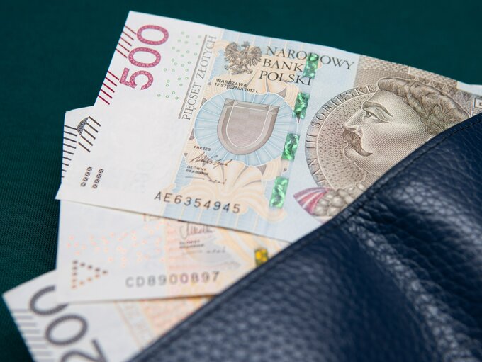 Ile zarabiają farmaceuci w aptekach. Nawet 10 tys. zł netto – Biznes Wprost