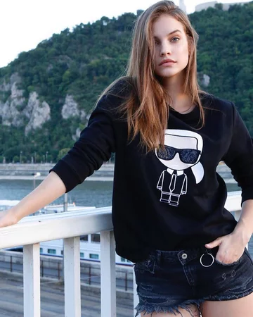 Barbara Palvin 