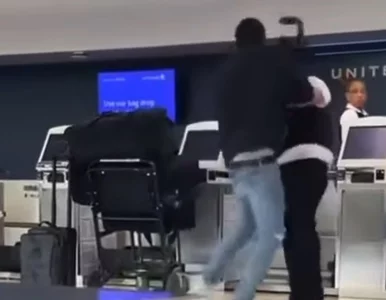 Miniatura: Walka na gołe pięści na lotnisku....
