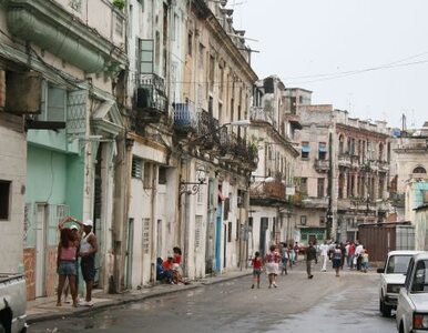 Miniatura: Rum, plaże i cygara. Polacy wybierają Kubę