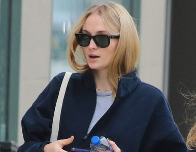 Miniatura: Sophie Turner przyłapana na pocałunkach z...