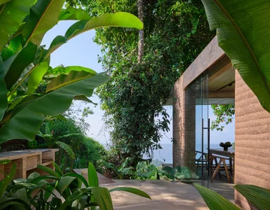 Miniatura: Dom, który oddycha. Architektka z Czech...