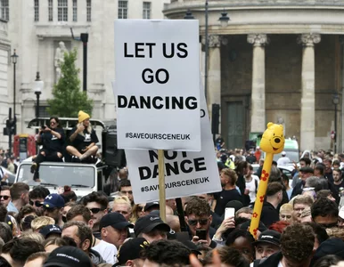 Miniatura: Co drugi Brytyjczyk jest zaszczepiony, a...