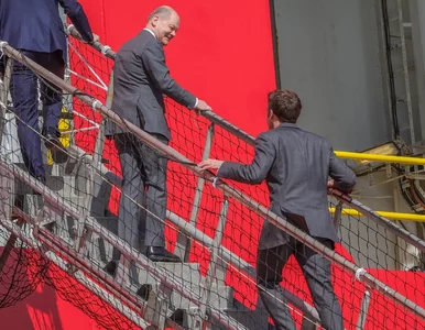 Miniatura: Wzmocnić, żeby osłabić. Tak Francja i...