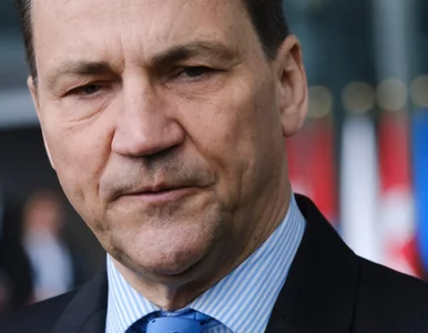 Miniatura: Radosław Sikorski tłumaczy się ze swoich...