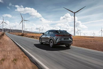 Lexus RZ 450e 