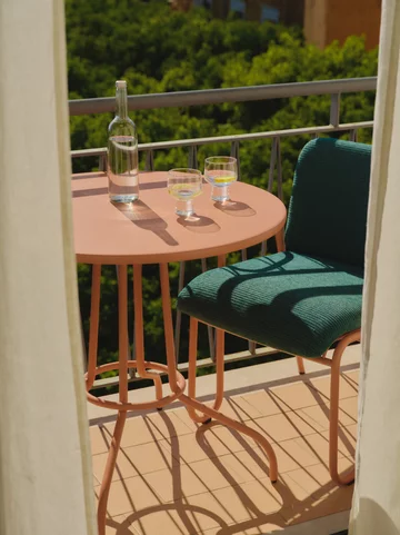 Outdoor 2026 by Westwing Collection – Small Balcony & Pool 