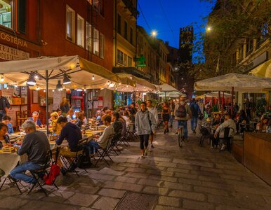 Miniatura: Turyści „zjadają” włoskie miasto....