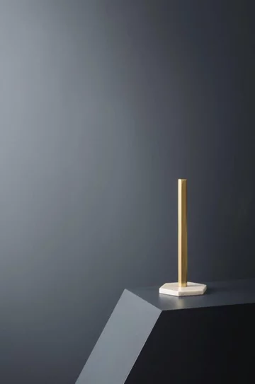 Stojak na papierowy ręcznik, proj. Ferm Living 