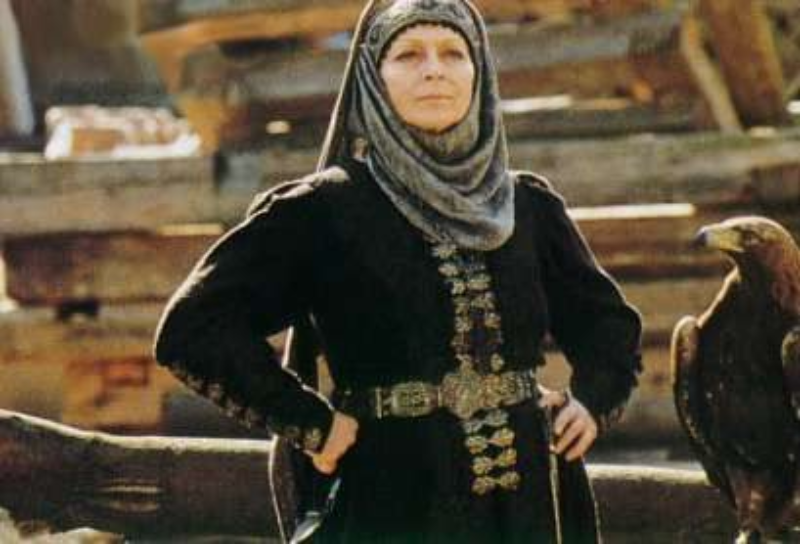 Ewa Wiśniewska jako Kurcewiczowa w filmie „Ogniem i mieczem” (1999) 