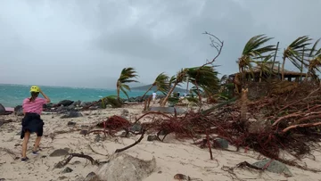 Zniszczona posiadłość Richarda Bransona 