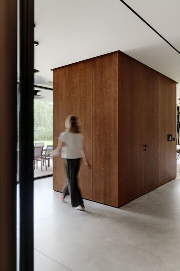 Minimalistyczna rezydencja, projekt SAAN Architekci