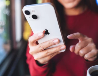 Miniatura: Rosjanie kupią iPhone'a 14. Apple nie ma...