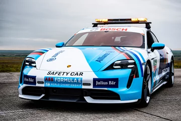 Porsche Taycan jako safety car 