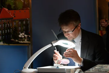 The 4th International Symposium on Otosclerosis and Stapes Surgery The 4th International Symposium on Otosclerosis and Stapes Surgery oraz wytyczne w Otologii TOFAP pod patronatem Konsultanta Krajowego w dziedzinie otolaryngologii – prof. dr. hab. n. med. dr. h. c. multi Henryka Skarżyńskiego