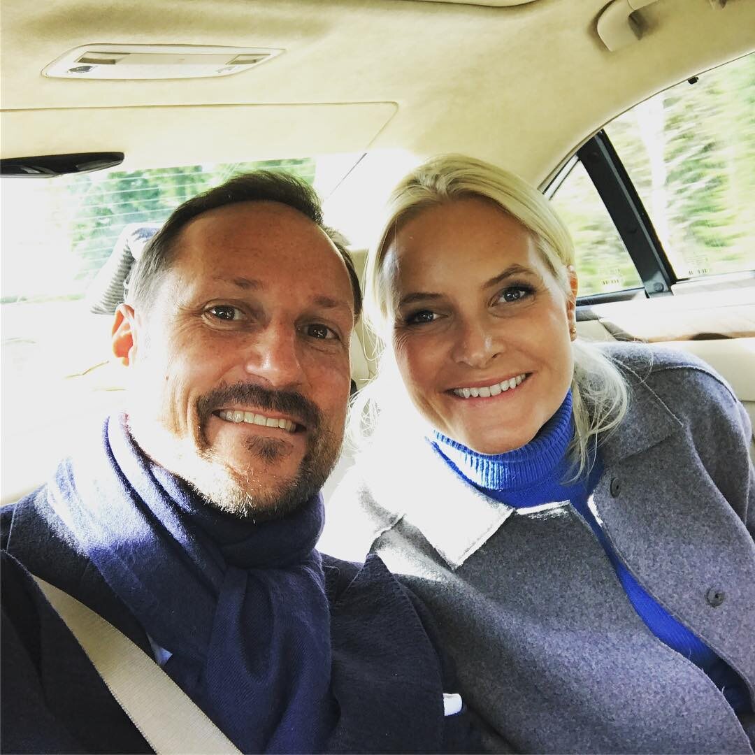 Księżna Norwegii Mette-Marit i jej mąż książę Norwegii Haakon 