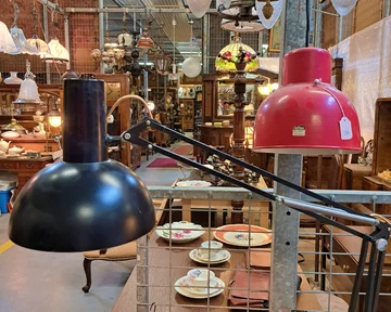 Design vintage na targu staroci w Broniszach 