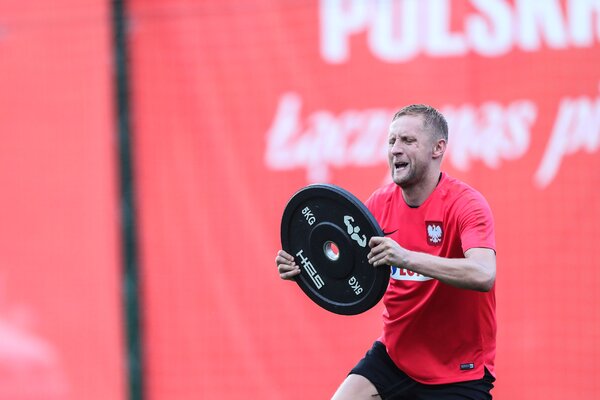 Miniatura: Kamil Glik - trening reprezentacji Polski...