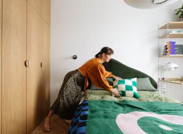 Małe, lecz kolorowe mieszkanie, projekt: FUGA Architektura Wnętrz 
