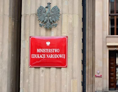 Miniatura: Burza wokół podwyżek dla nauczycieli....