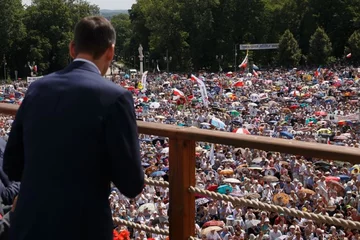 Premier Mateusz Morawiecki na Jasnej Górze podczas Pielgrzymki Rodzin Radia Maryja 
