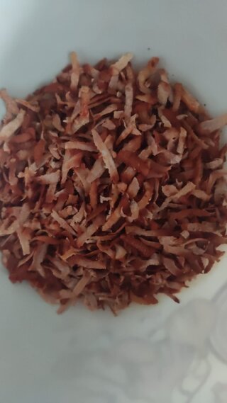 Pestka z awokado starta na tarce