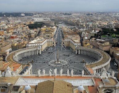 Miniatura: Benedykt XVI wrócił, w Watykanie mieszka...