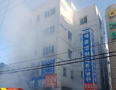 Miniatura: W szpitalu wybuchł pożar. 41 osób zginęło,...