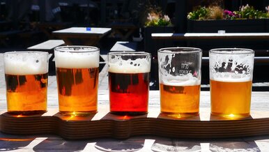 Miniatura: Naukowcy: Alkohol powiązany z ryzykiem...