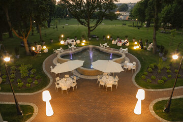 Hotel Quadrille