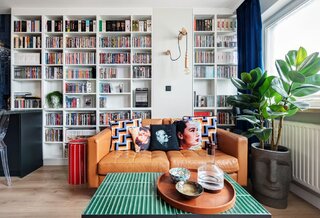 W małym mieszkaniu po babci zamieszkał… Almodóvar!