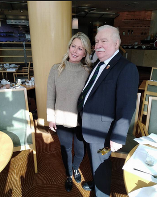 Miniatura: Lech Wałęsa spotkał się z "Żonami Hollywood"