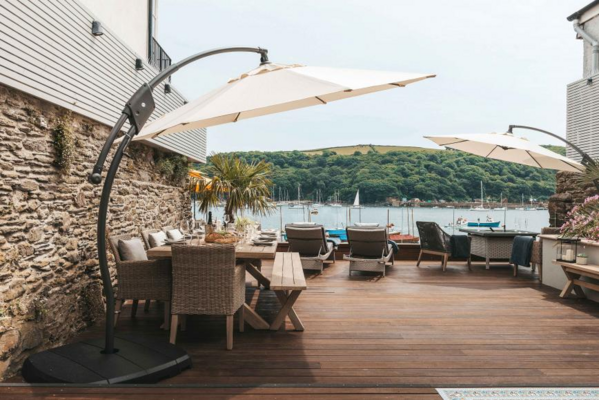 Miniatura: Gordon Ramsay sprzedaje swój dom w...