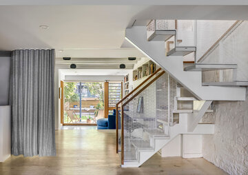 Wnętrza domu na&nbsp;Brooklynie, projekt BAAO Architects