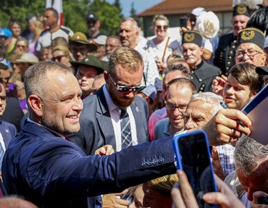 Miniatura: Sondaż. Polacy ocenili Nawrockiego. Widać...