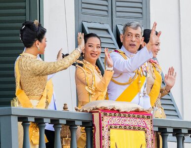 Miniatura: „Bild”: Król Tajlandii z 20 kobietami...