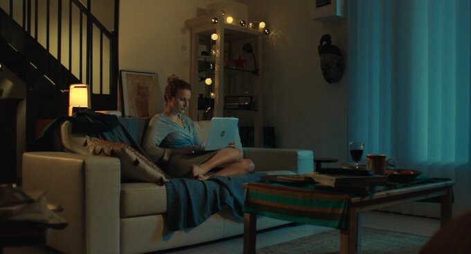 Kadr z filmu „Nieznany numer”