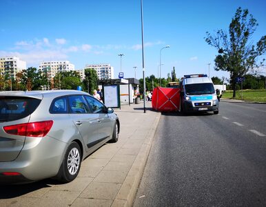 Miniatura: Dziwny wypadek w Łodzi. Kobieta zginęła po...