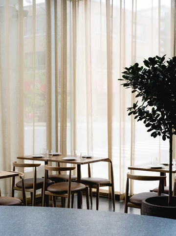 Lokal dla miłośników piwa, projekt Atelier L'Abri v2com, 1685-04