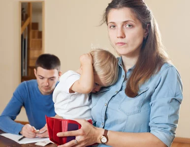 Miniatura: „Alimenciarze to złodzieje. Ojciec dziecka...