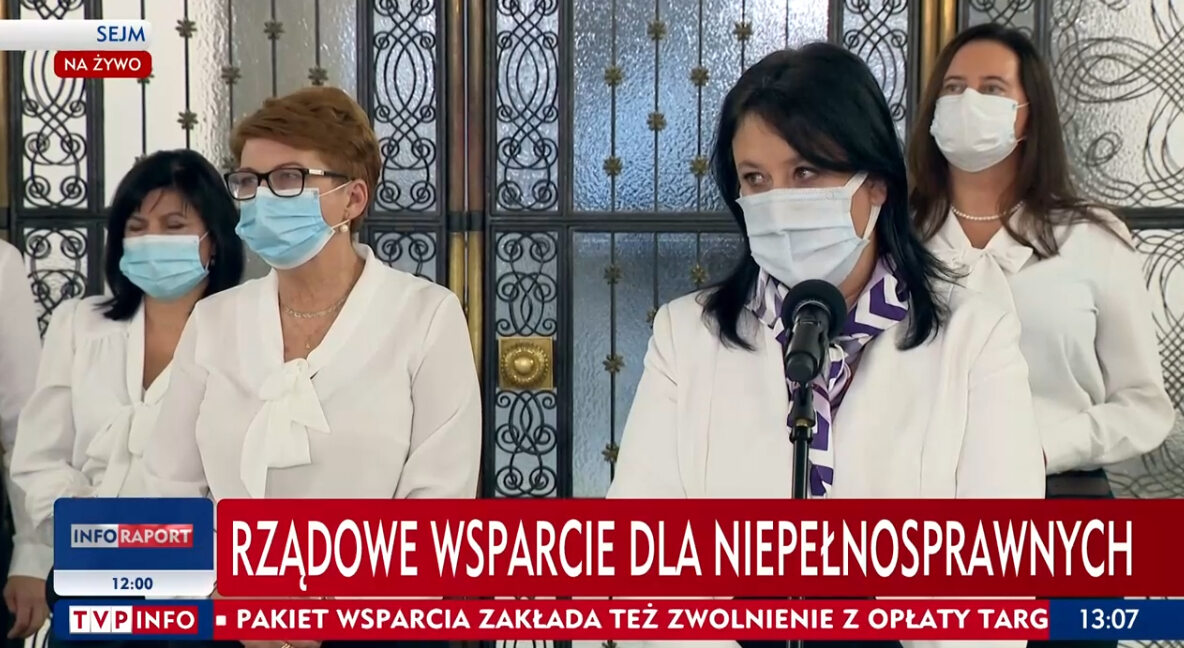 Pasek TVP Info opisujący dzisiejsze wydarzenia w Sejmie 