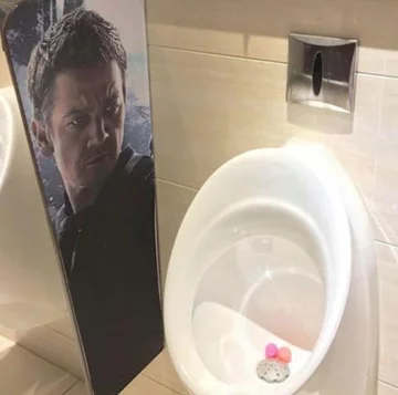 Ładnie to tak podglądać? 