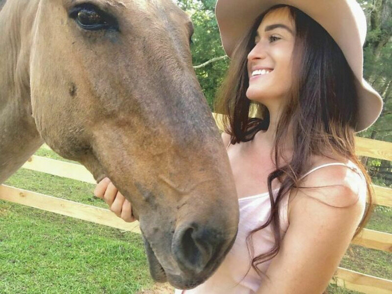 Adri Rachelle i jej koń 