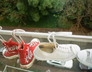 Miniatura: Gdzie wyrzucić stare buty? Ten błąd grozi...