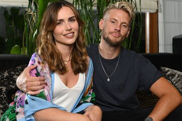 Marta Żmuda Trzebiatowska i&nbsp;Sebastian Fabijański w&nbsp;&bdquo;Grzechach sąsiad&oacute;w&rdquo;
