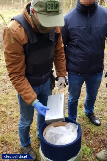 Akcja służb, dzięki której udało się udaremnić przemyt kokainy 